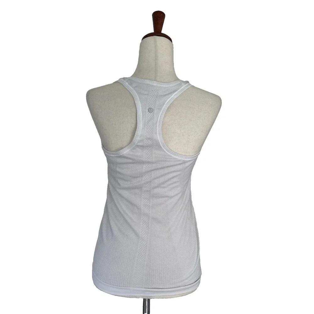 Lululemon‎ Coach Tank Top Size 2 Small White Swiftly Racerback Tank Jogging